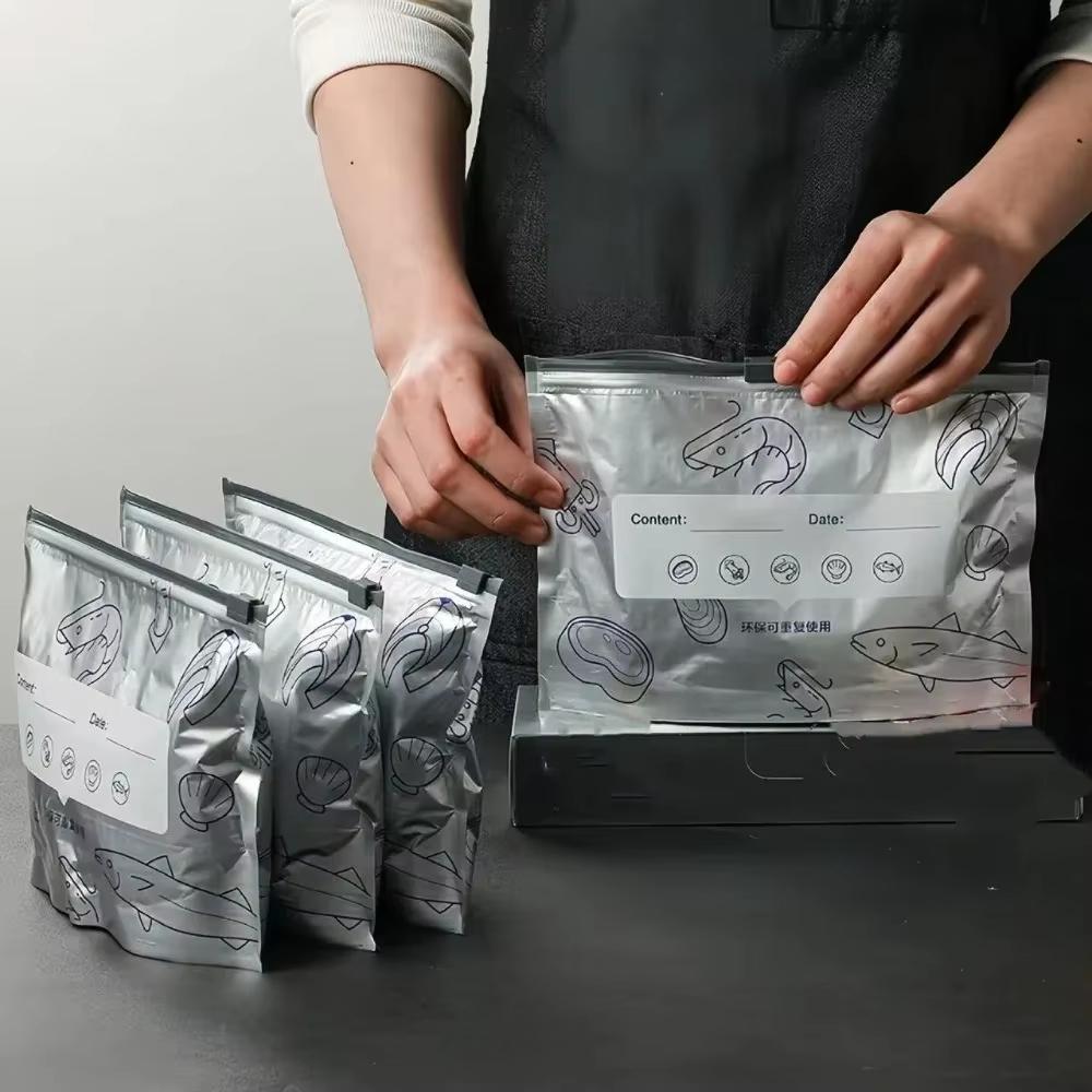 Zipper-style Thickened Aluminum Foil Sealed Cold Bag; Home Freezer Food Preservation Bag; Environmental Food Packaging Bag.