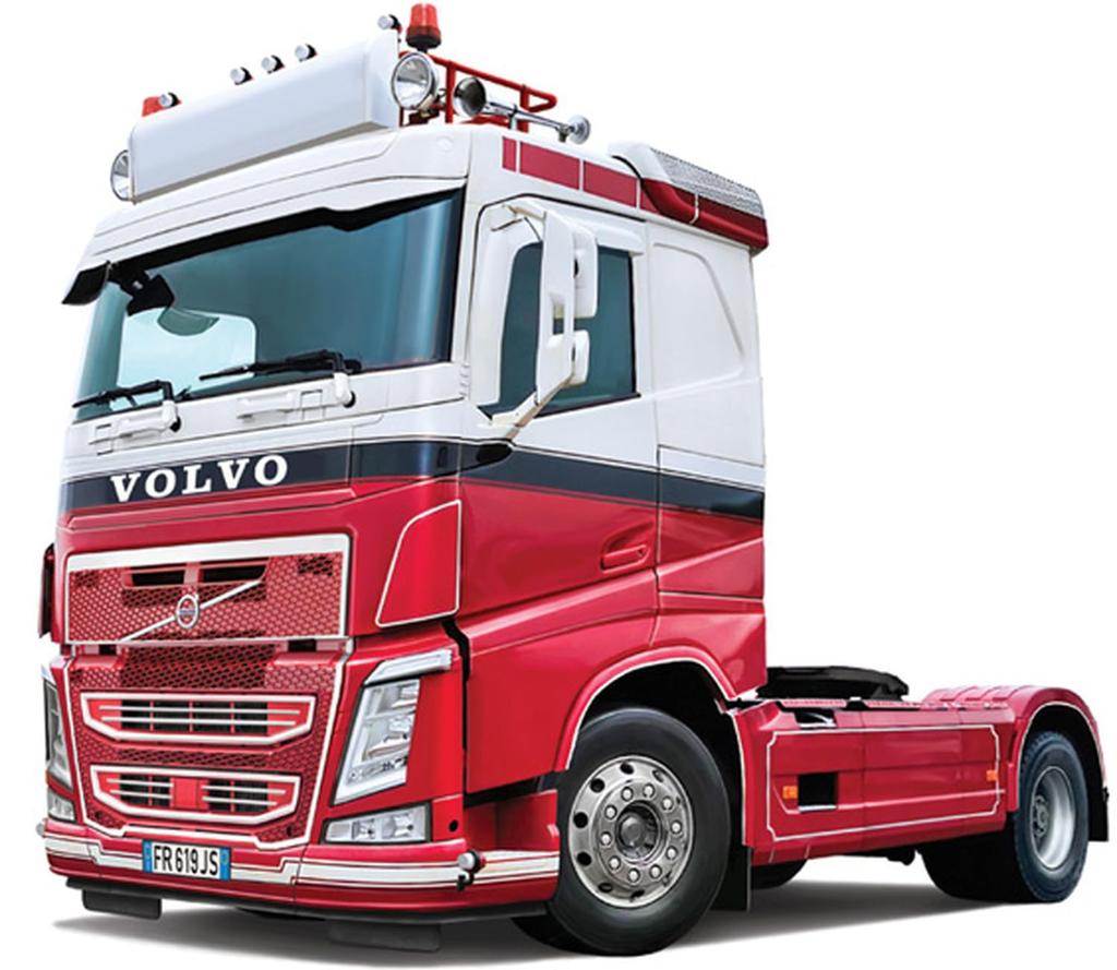 ITALERI Scale Volvo FH Flat Roof Plastic Model Kit IT3962 1/24