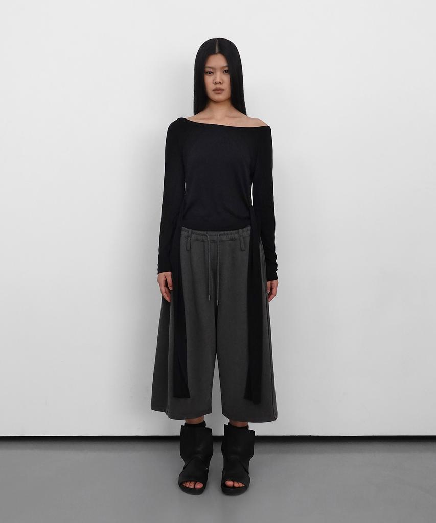 Saendeulig Pigment Bermuda Sweat Shorts_Charcoal