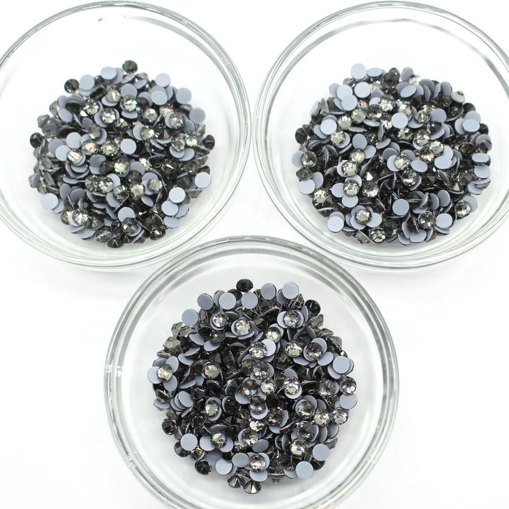 16 Cut Faces Gray Diamond Color Quality Glass Hot Fix Flat Back Rhinestone for Nail Art Bags Garments Decoration
