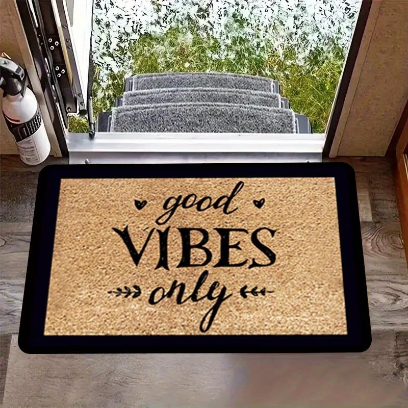 Minimalist Welcome Mat with "Only Good Vibes" Printed on It, Featuring a 1.19cm Sponge Thickness and a Weight of 600 Grams Per Square Meter. This
