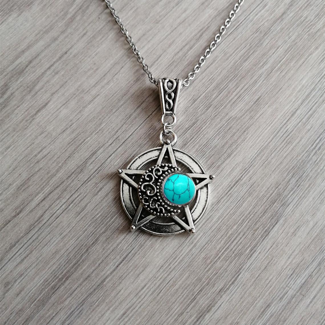 

Charm Gothic Silver Color Five-pointed Star Hollowed-out Crescent Purple Crystal Pendant Necklace for Women Halloween Jewelry зелений