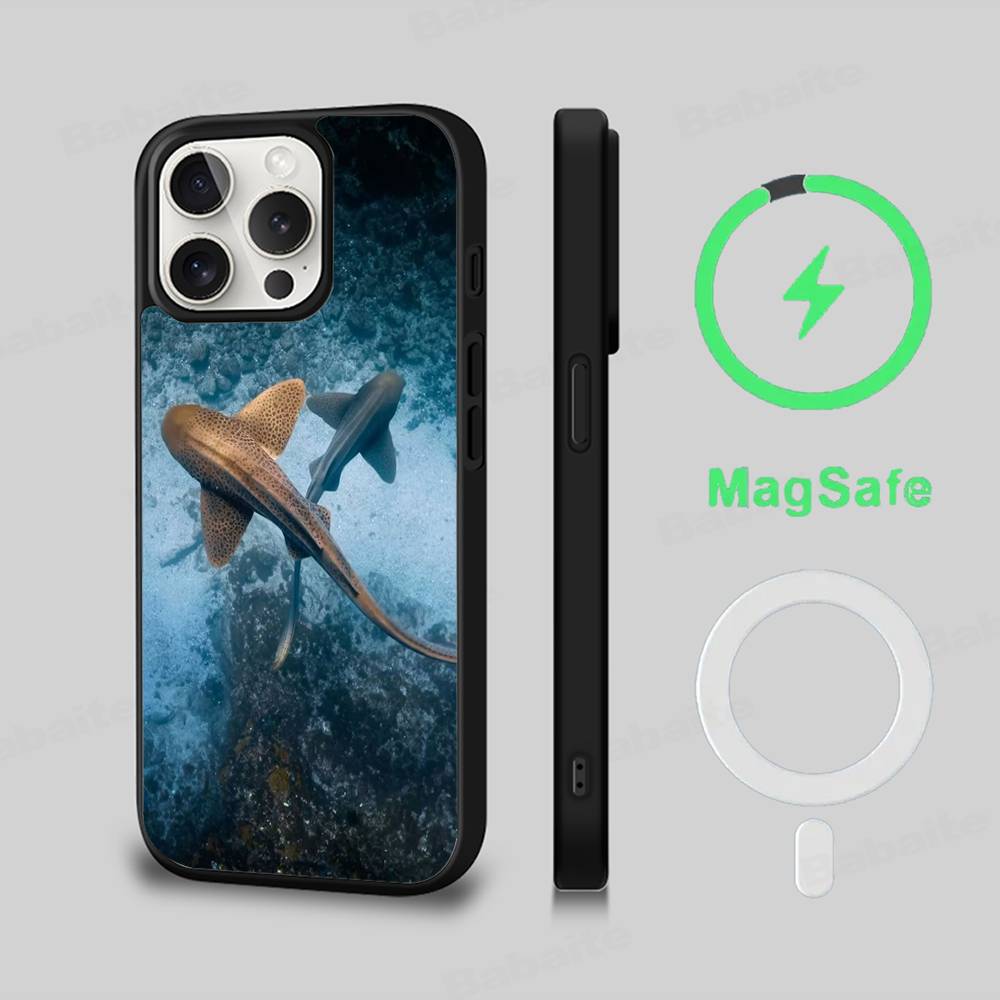 Ocean Whale Shark Swimming Phone Case Magnetic Case For IPhone 16 14 13 12 11 15 Pro Max Plus For Magsafe Wireless Charge Cover