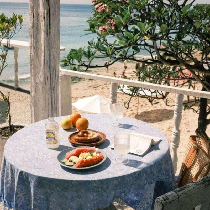 MATT AND MEL [Sarong] Yunseul /2 color