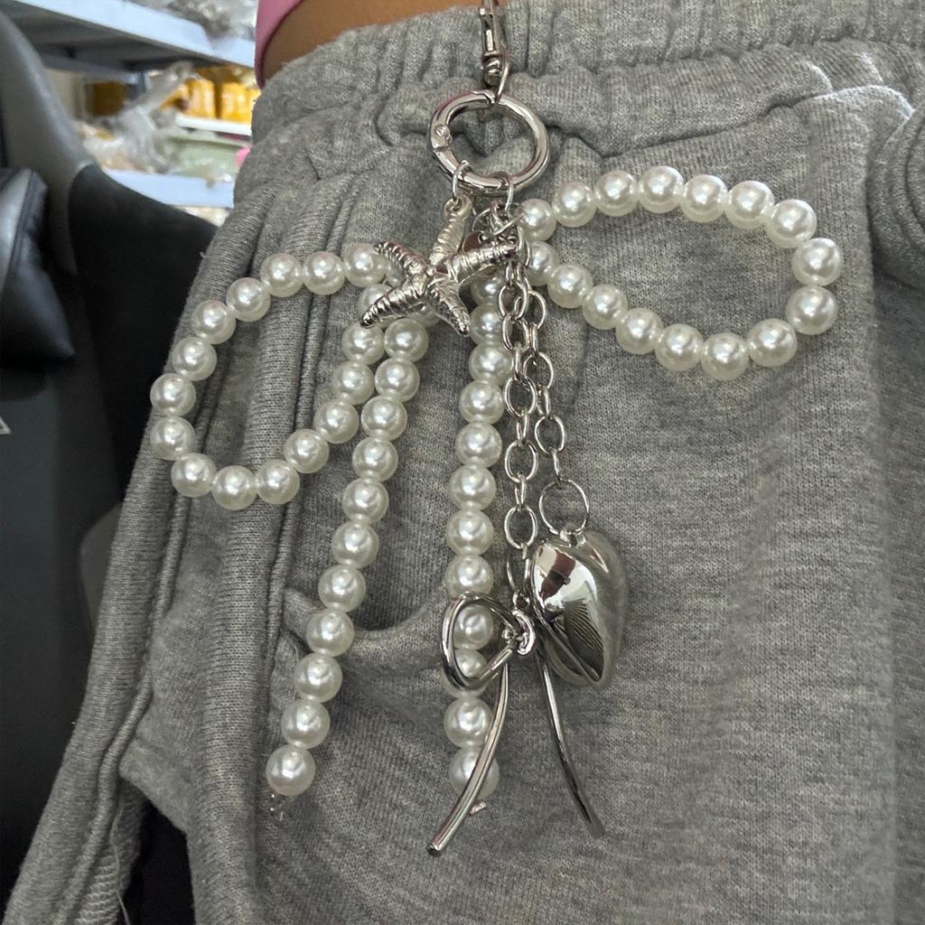Elegant Pearls Bowknot Keychain Charms Fashion Pearls Bowknot Keychain for Women Exquisite Beaded Keyring Accessories