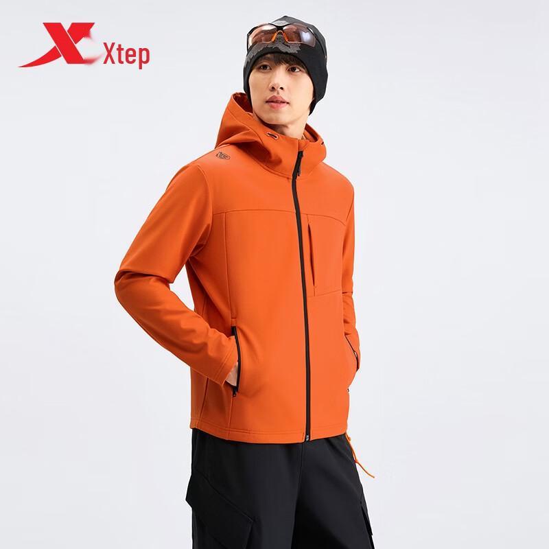 Xtep Men's Outdoor Windproof & Water-Resistant Thermal Softshell Jacket