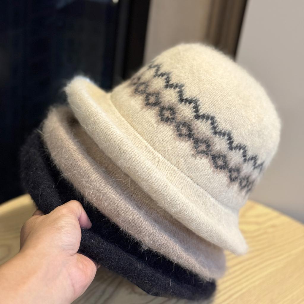 Autumn and Winter Cold proof and Warm Fisherman Hat Sweet Fashionable and Versatile Basin Hat Rolled Edge Ear Protection Windproof and Thickened Hat