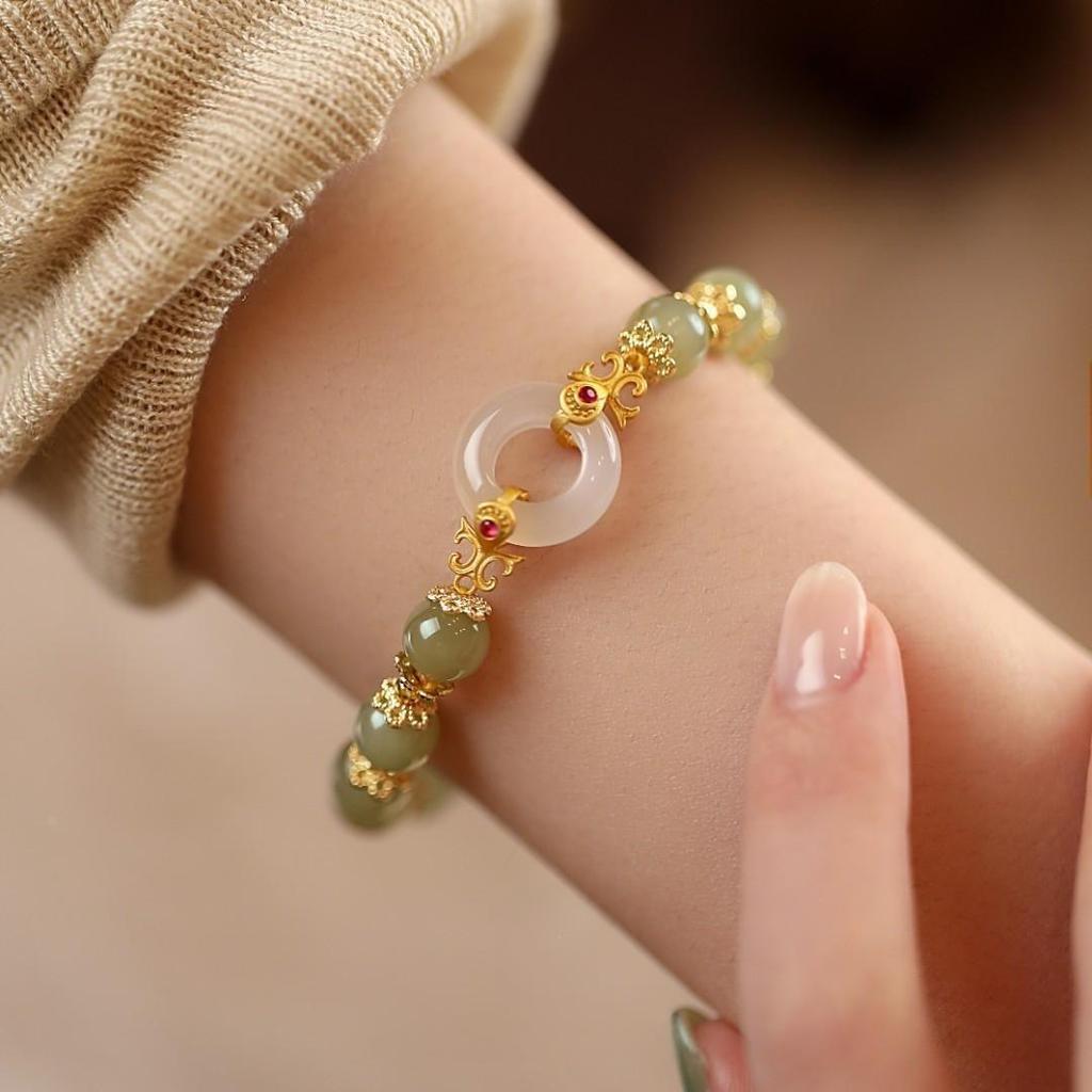 Ping An Women's Double Happiness Buckle Bracelet - Chinese Style, Retro, Elegant, Light Luxury Jewelry.