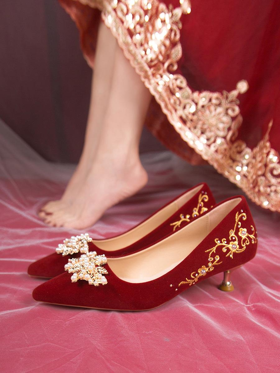 

Свадебные туфли женские туфли невесты не устают ноги свадебные туфли китайский стиль Hexiu свадебное платье две носят красные высокие каблуки нишевое чувство 34