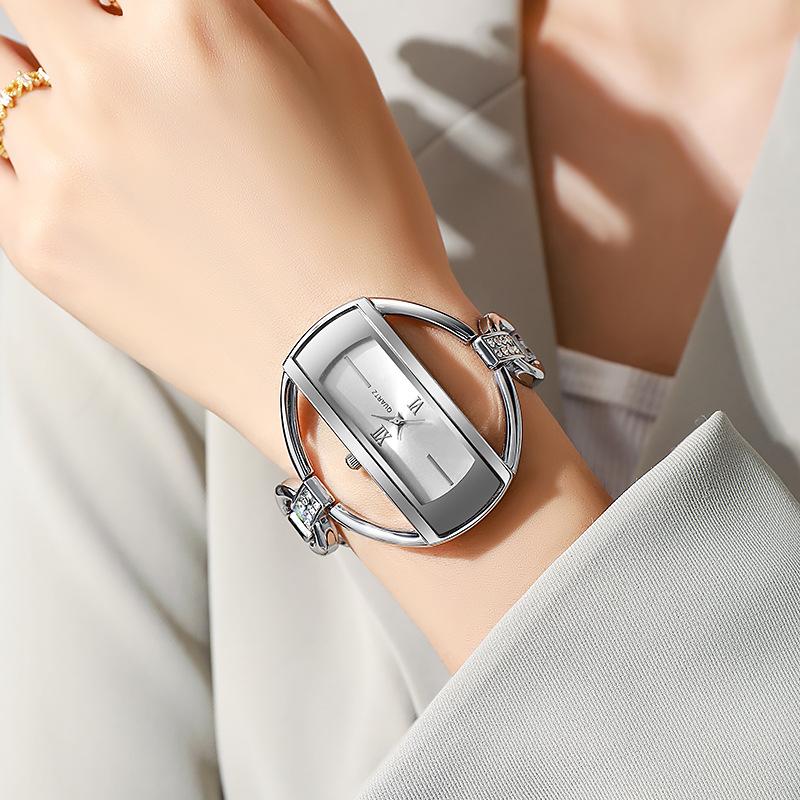 Hochwertige und exquisite Damenuhr Kleine Allround-Quarz-Armbanduhr mit dünnem Armband Quadratische Uhr Modetrend Exquisites Armbanduhr