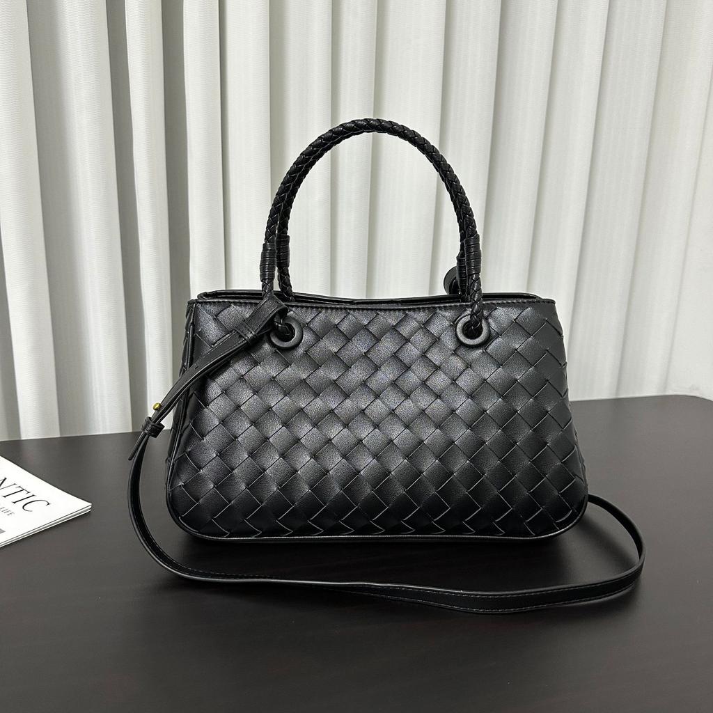 Small Niche Luxury Style New High-quality Vegetable Basket Tote Bag Single Shoulder Commuting Large Capacity Woven Bag Hand-held Diagonal Cross Bag