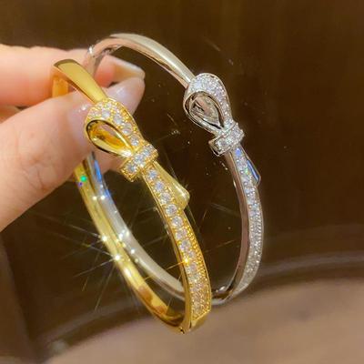 Pulseira Bangle em Ouro 18K Banhado com Zircônia em Forma de Laço: Elegante Pulseira de Moda de Alta Qualidade Japonesa-Coreana