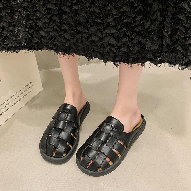 Leather bag head half slippers women's summer wear 2025 new retro woven hollow thick sole one pedal lazy shoes