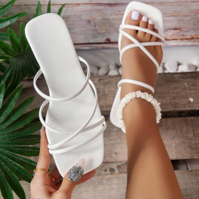 Fashion Plus Size 2025 Summer New Women’s Open Toe Slippers Outdoor Low Heel Narrow Band Sandals for Versatile Daily Casual Slippers