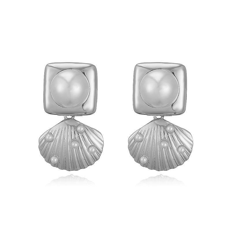 

HECHENG,18K Golden-Plated Ocean Pearl Collection Drop Earrings Sweet Luxury Ladies Banquet Copper Metal Jewellery Accessories Other