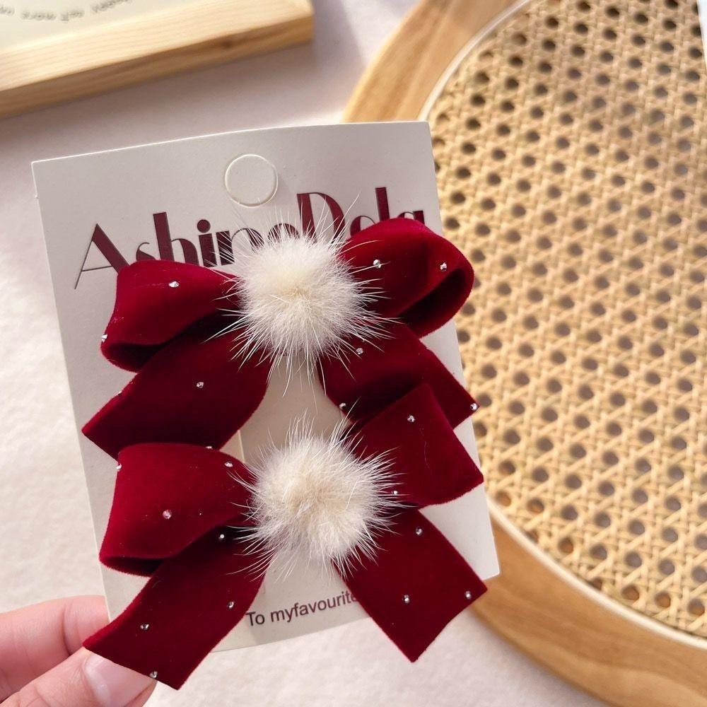 

Winter Velvet Textured Hair Clip With Rhinestone Headpiece One Size червоний