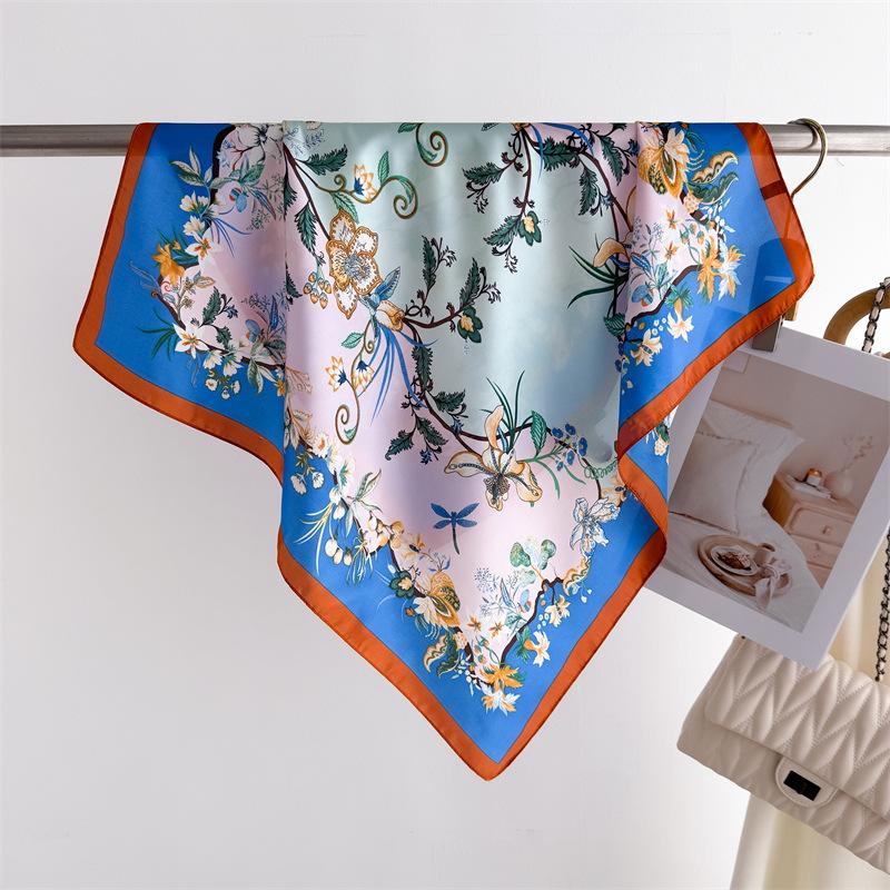 

Европейский и американский весенний цветочный сон принт шелковый платок квадратный платок высококачественная шаль на шею маленький квадратный платок головной платок unilateral 66-70CM
