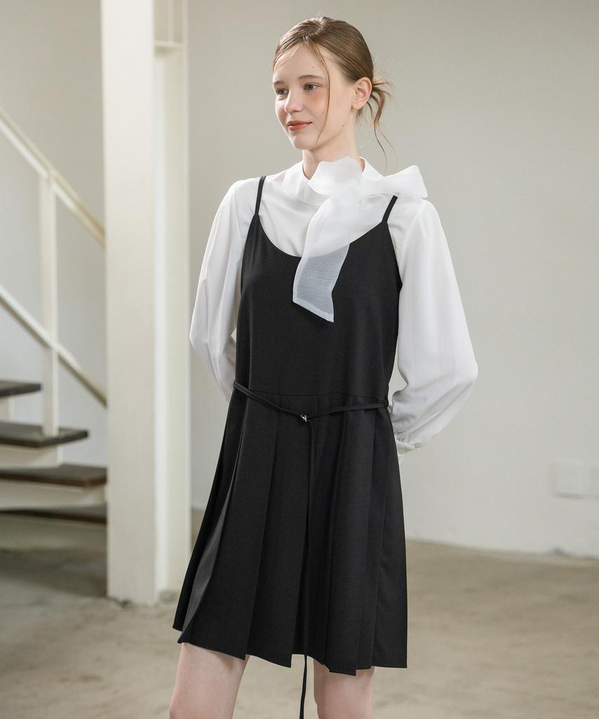 HYFVE Modern Preppy Sleeveless Midi Dress