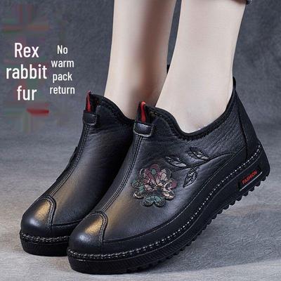Women's Plus Velvet Winter Boots - Warm, Soft, Non-Slip Old Beijing-Style Shoes for Middle-Aged & Elderly