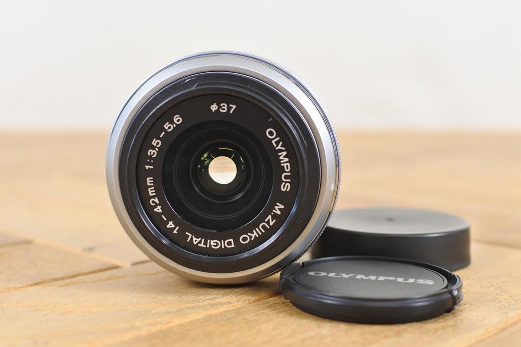 Olympus PEN Lite E‑PL5 + 14‑42mm II R Lens Kit - Boxed Japan