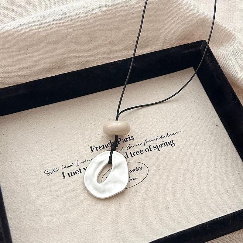 Female Niche Adjustable Simple Irregular Pendant Necklace серебряный