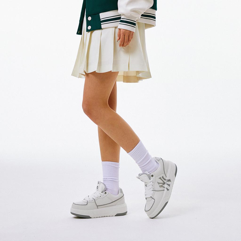 Nye MLB Chunky Liner 24SS New York Yankees Lav Topp Skatesko Unisex Sølv 3ASXCLB3N-50SIS