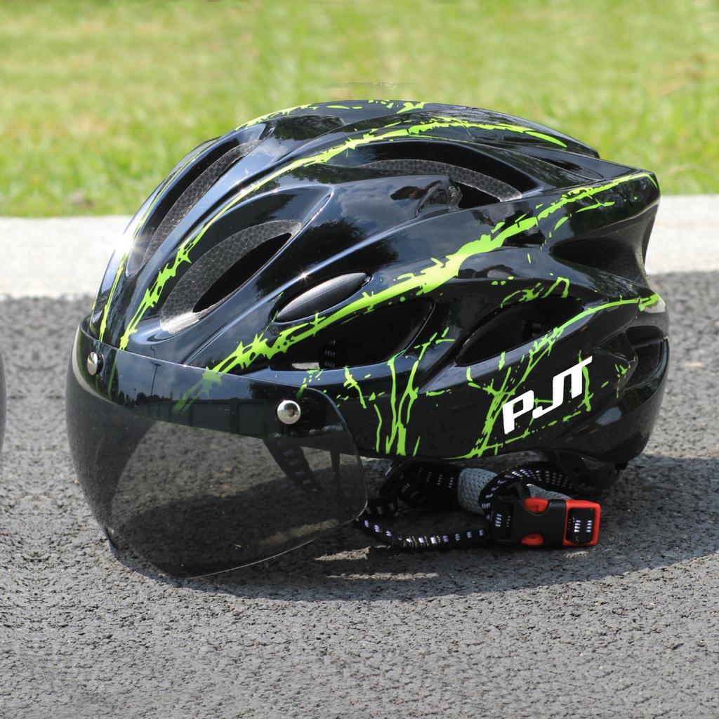 PJT Ultra-Light Bicycle Helmet Lightweight PC Shell & EPS Foam Construction Cycling Helmet MTB 18 Ventilation Vents Bike Helmet