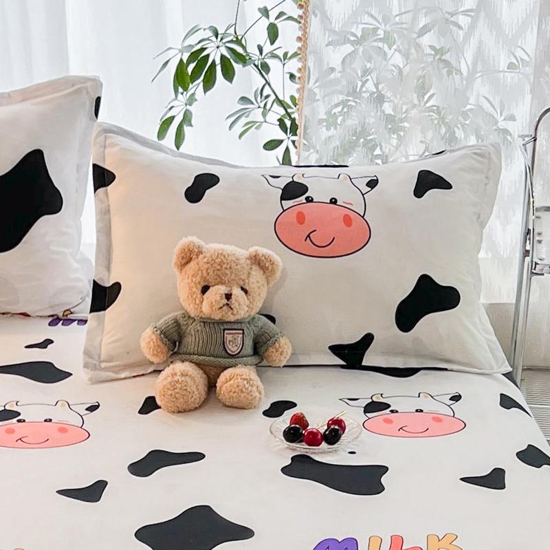 Niedliches Milchkuh Spannbettlaken Einzelbett King Cartoon Bauernhoftier Bettlaken Set für Mädchen Teenagerzimmer Dekor Kawaii Bettbezug mit 2 Kissenbezügen