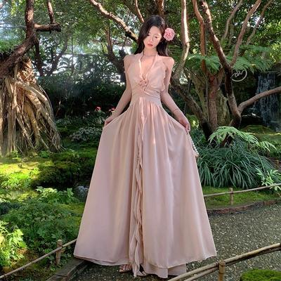 Sexy rückenfreies Neckholder-Kleid Damen Sommerurlaub Sanftes langes Kleid Französischer Schlitz Taille Rock