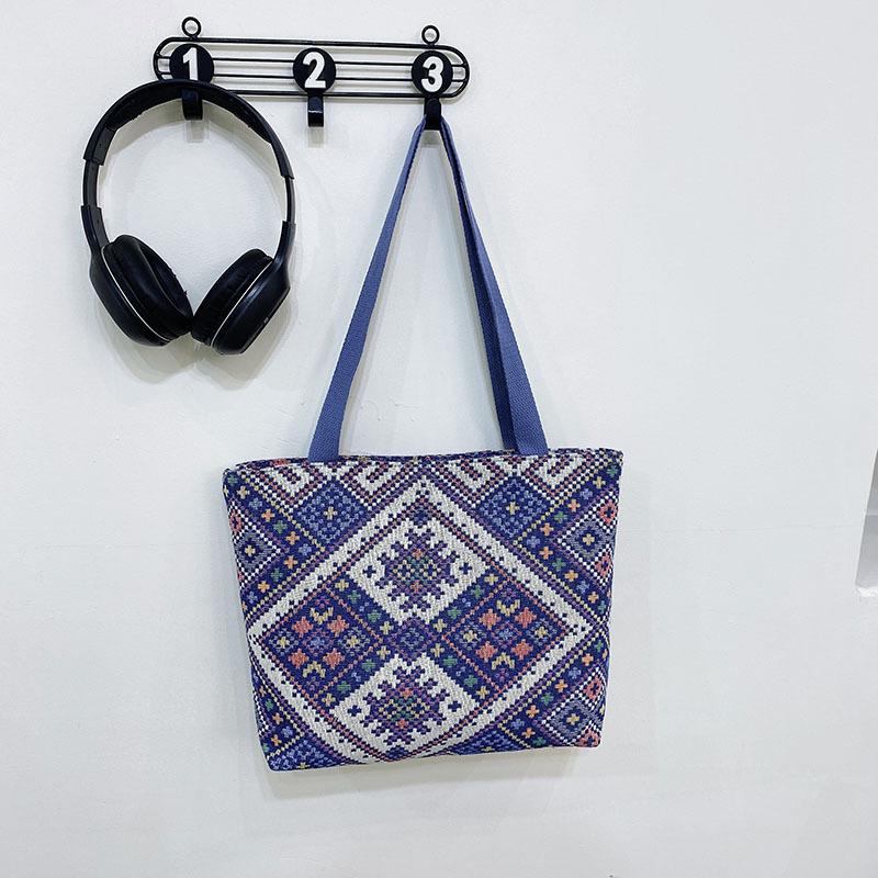 

Осіння новинка в етнічному стилі сумка через плече великої місткості, популярна цього року в язана універсальна сумка для приміських поїздок синій