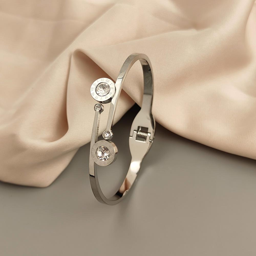 Design Stainless Steel Gold Plated Bracelet Water Brick Roman Numeral Bracelet Ladies Gift серебряный