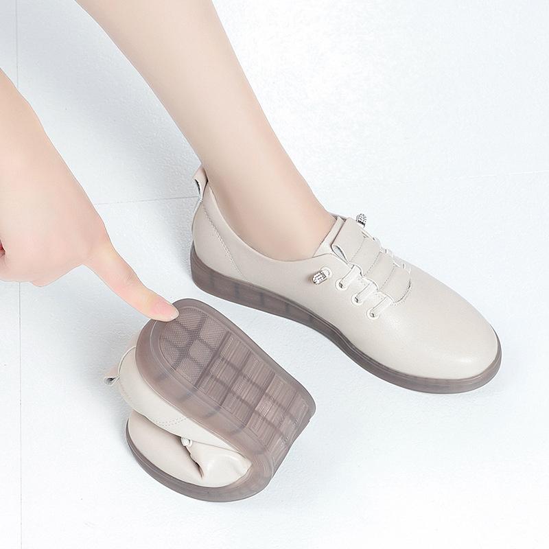 Soft Leather Women's Casual Soft Sole Light Flat Shoes Outdoor Sport Walking Trainers Summer Autumn Mother Sneakers