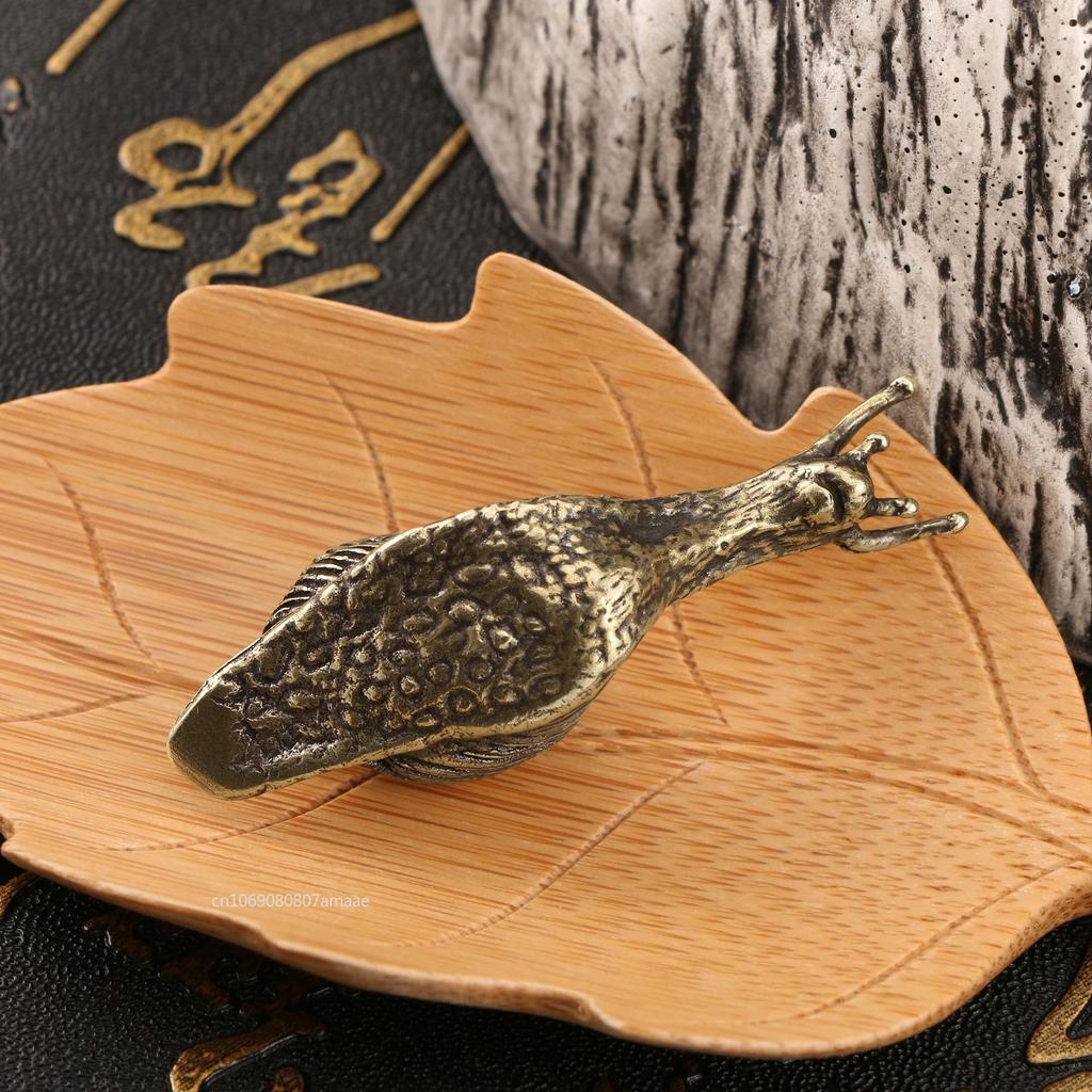 Vintage Brass Snail Small Ornaments Tea Pet Ceremony Solid Copper Simulation Animal Figurines Miniatures Home Decorations