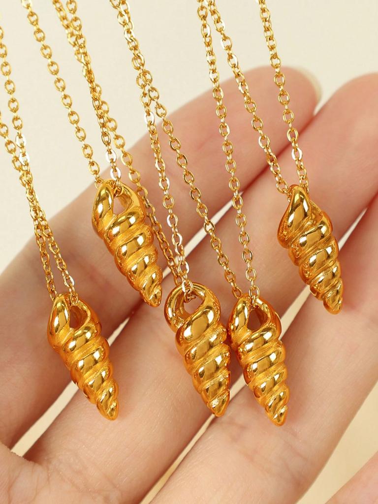 1 Pc Minimalist Stainless Steel 18K Gold Plated Seashell Pendant Necklace, Suitable For Daily And Beach Outfits