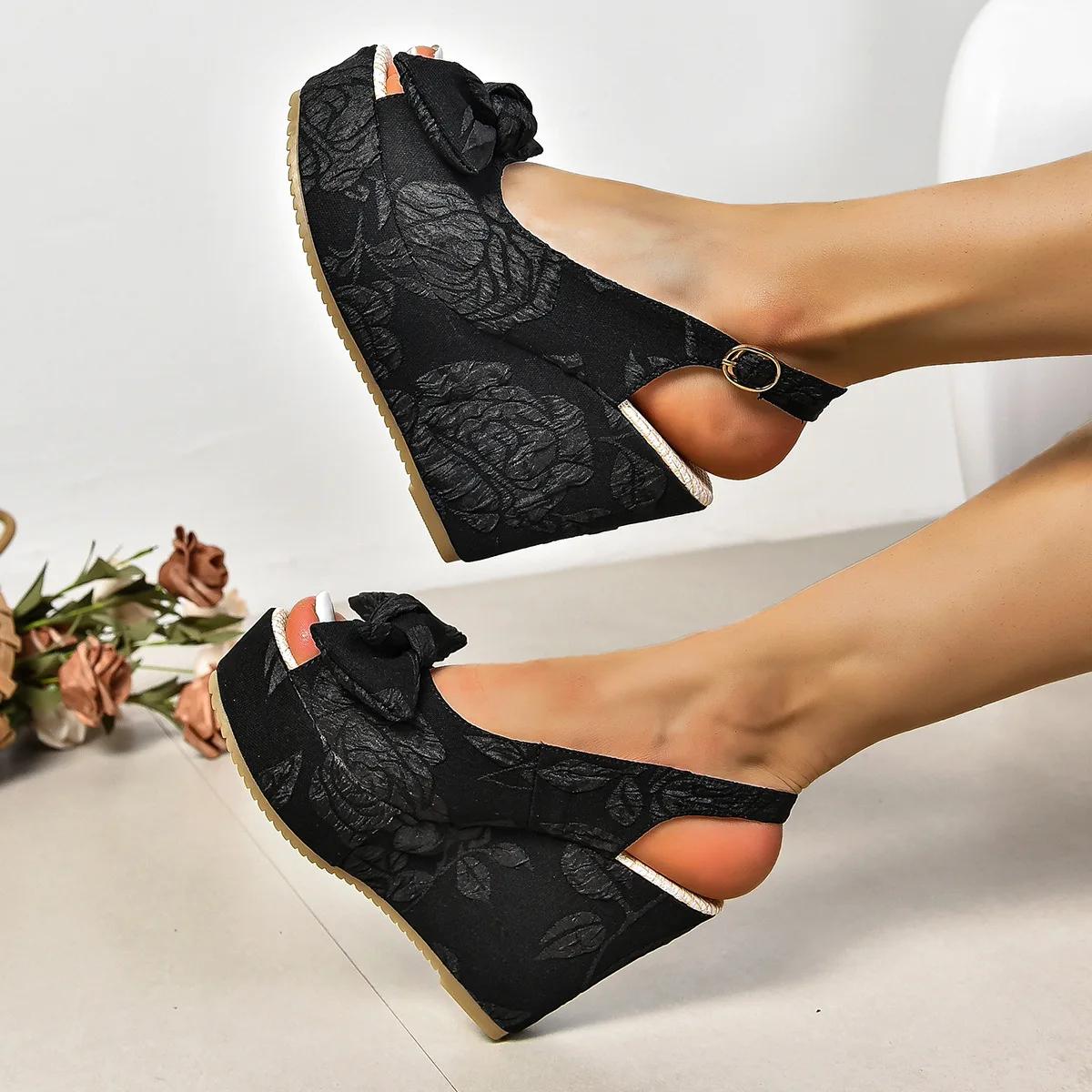 

Slope Heel Sandals Female 2024 Summer New Bow Embroidery High-heeled Fish Mouth Shoes Thick Bottom Fashion Versatile Women Shoes 35 чорний