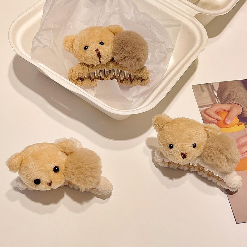Autumn/Winter Bear Pompom Back Clip: Plush, Cute Hair Accessory for High Ponytails & Half-Up Styles