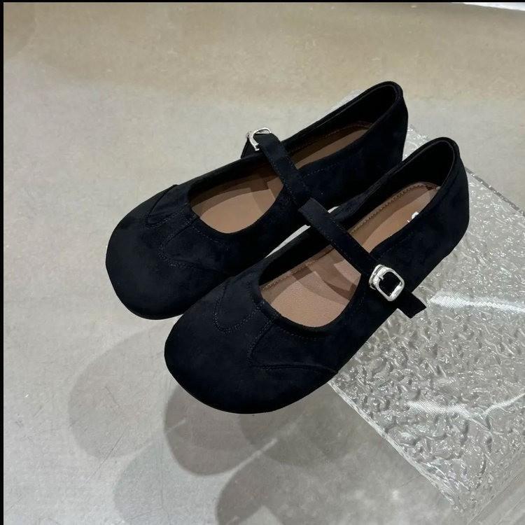 Retro Flat Bottom Shallow Mouth Single Shoes Women's 2025 Autumn New Models with Skirts Doudou Shoes Soft Sole Word with Mary Jane Shoes