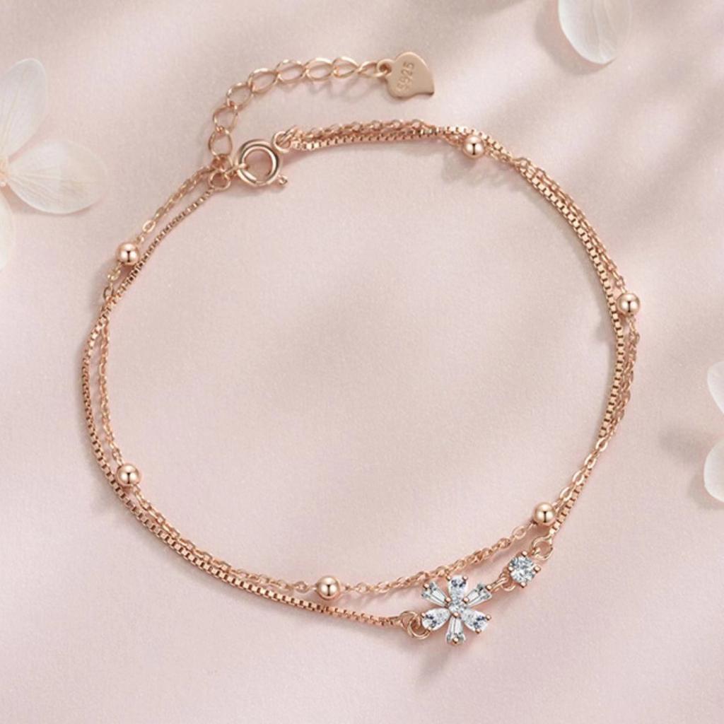 Sakura Bracelet Women's Light Luxury Niche Design Bracelet Hand Jewelry for Girlfriend's Valentine's Day Birthday Gift