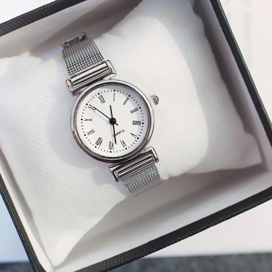 Dame Kvartsverk Klokke Sirkulær Skive Armbåndsur med Legeringsreim Damer Retro Analog Klokke for Hverdagslig Bruk Arbeid Dato