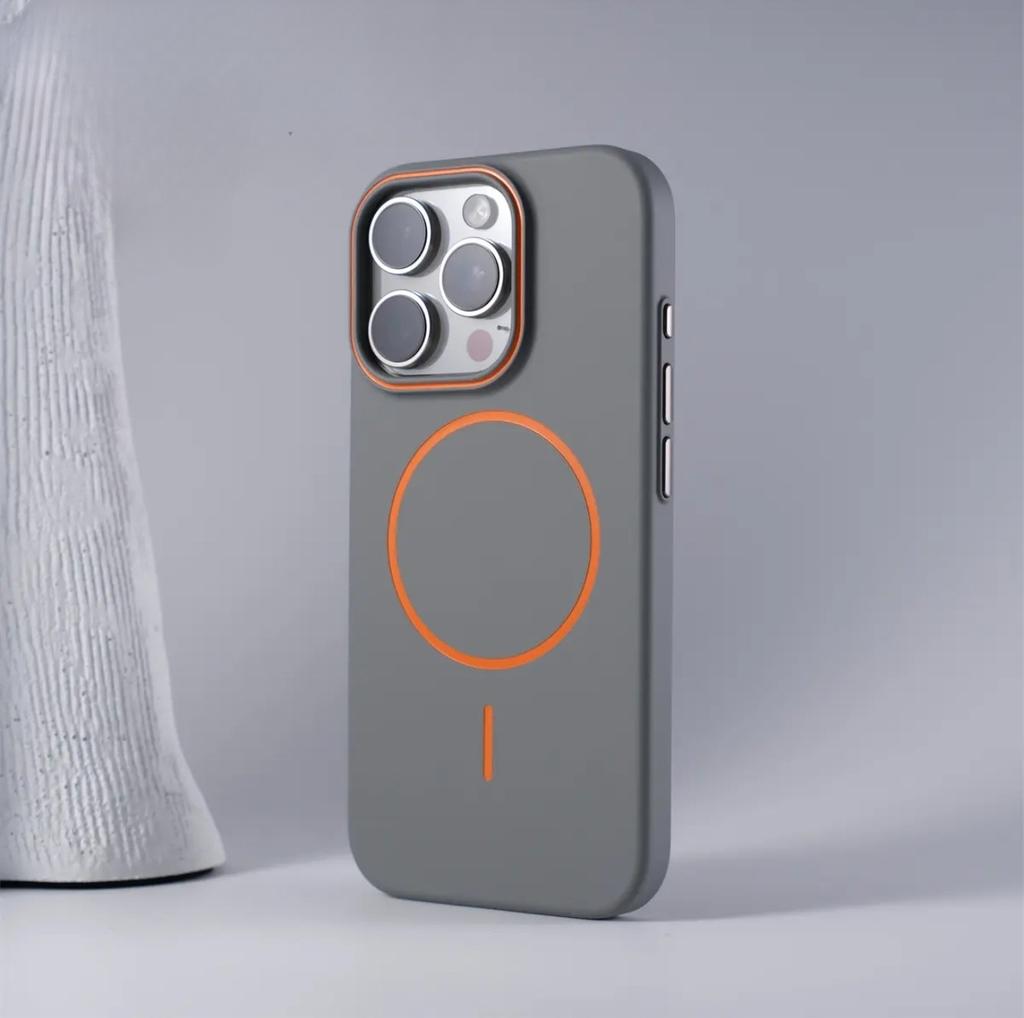 Applicable to Apple 17promax matte skin color contrast fine ring magnetic suction iPhone16 light and anti-drop mobile phone case