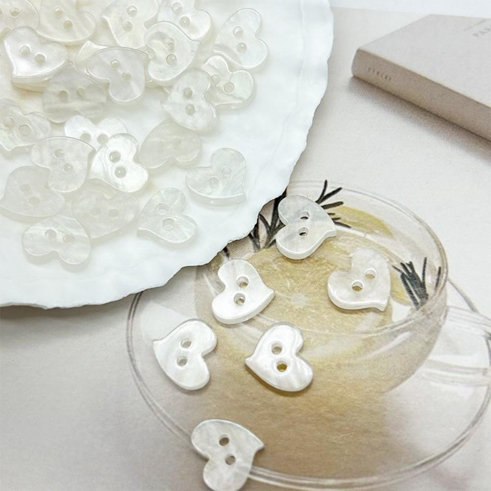 30pcs Fashionable Glossy Surface Heart Buttons Cute Creative Butterfly Buttons 2 Holes White Resin Buttons Clothes Accessories