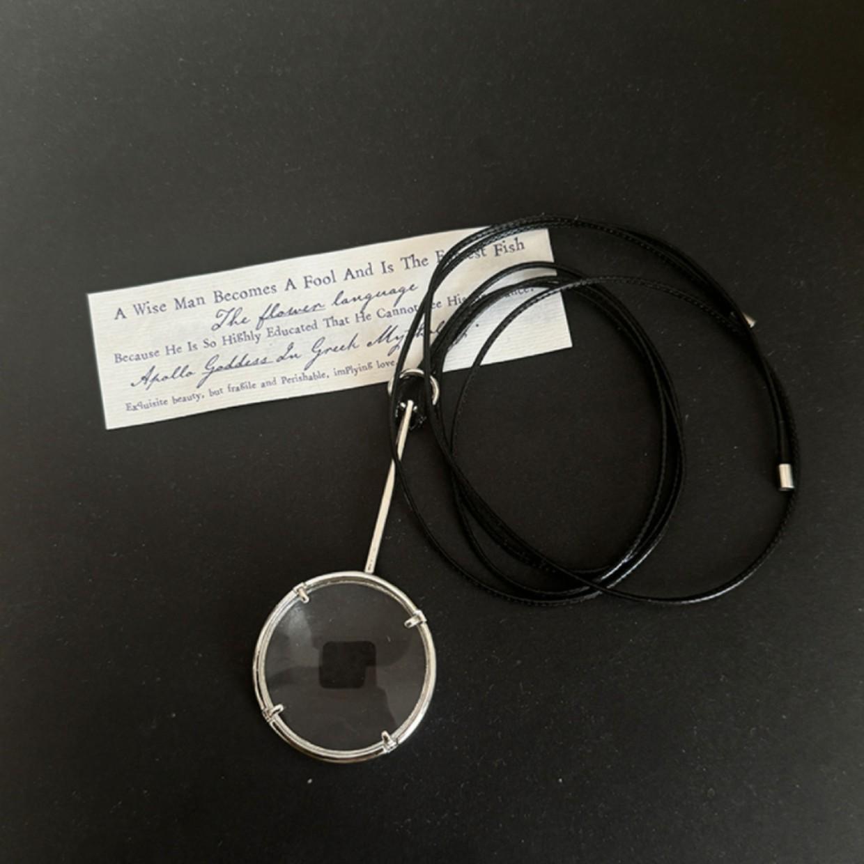 

Fashion Simple Geometric Circle Magnifying Glass Pendant Black Leather Rope Chain Necklace for Women Zircon Accessories Gift
