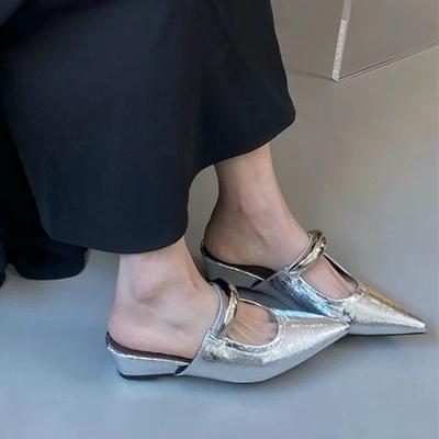 Chunky Pointed Toe Slippers Women Metal Buckle Retro Slides Female Comfy Fashion Low Heel Sandals Designer Mules Pumps Women