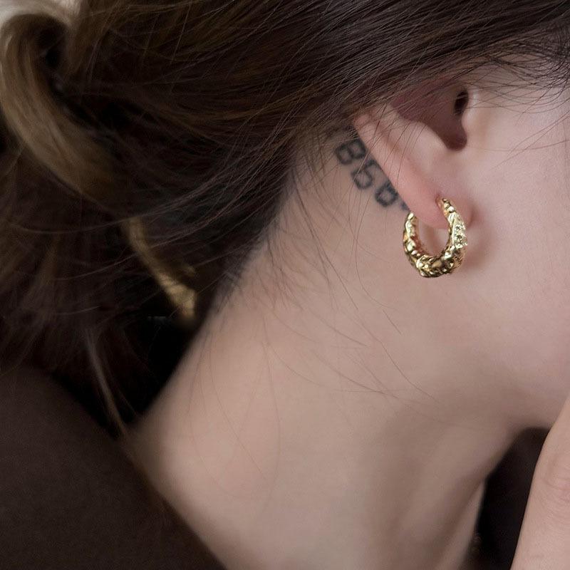 Cercei Croissant Lavă Irregulară Lux Ușor Senzualitate Senior Design Cerc Venos Elegant Ușor Minimalist Bijuterii Hoop