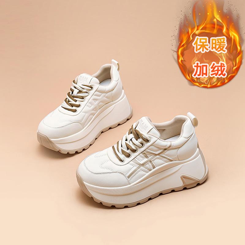 Autumn and winter new trendy thick-soled heightening CM little white shoes women's super fire versatile muffin casual sports Forrest Gump shoes