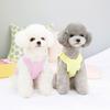 Jaro a léto Nové oblečky pro domácí mazlíčky Oblečení pro Teddy pro malé psy Řemínek na záda vafle Bear Factory Velkoobchod s oblečením pro domácí mazlíčky