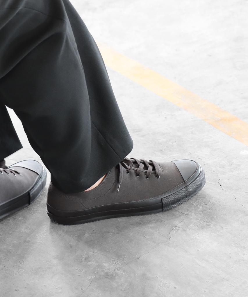 Moonstar (Unisex) Yarn - Charcoal / Msksshsk145