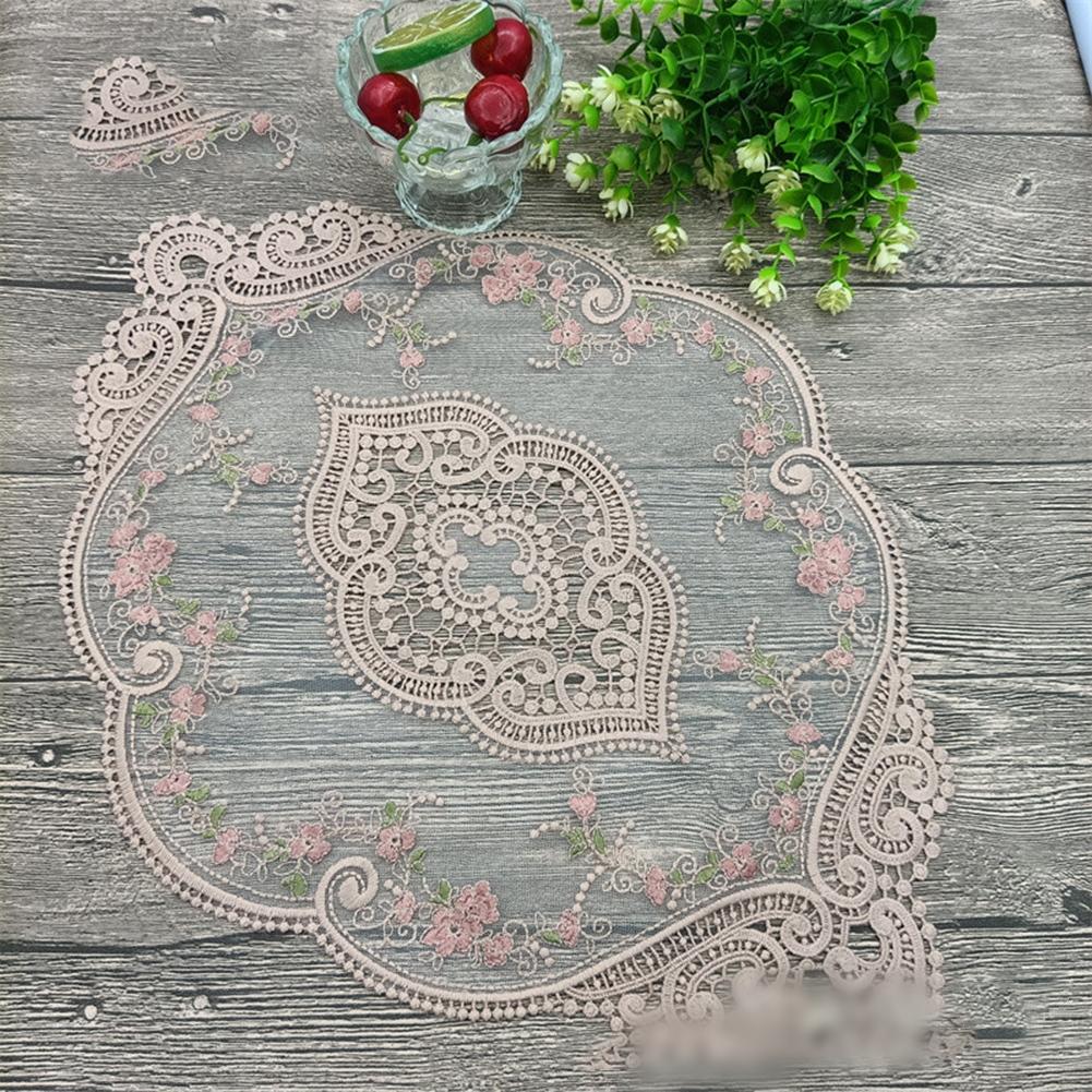 Home Dining Table Place Mat Vintage Embroidered Lace Fabric Placemat 30x45cm Floral Oval Table Cloth Placemat Home Tablecloth