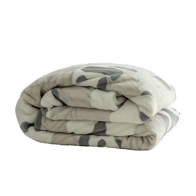 Giant Panda Milk Fluffy Blanket Napping Bed with Student Napping Blanket Coral Flannel Office Blanket Small Blanket