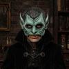 Weiche Schaumstoff-Vampirmaske Grüne Halloween-Maske, Halbgesicht mit spitzen Ohren & scharfen Zähnen, Retro Gruseliges Kostümzubehör Abgenutzt Party Leichtes PU